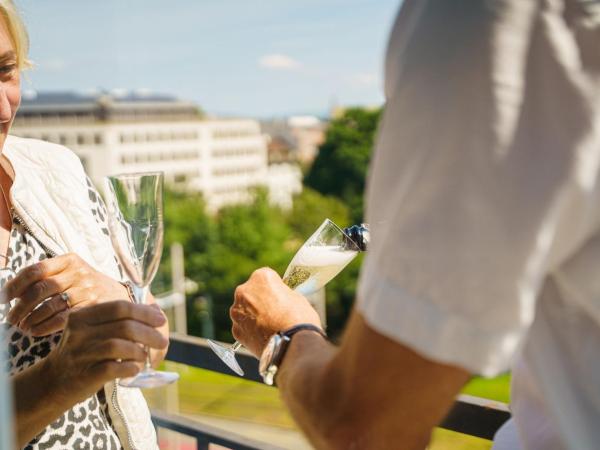 Hotel Euler Basel : photo 6 de la chambre chambre double deluxe avec balcon