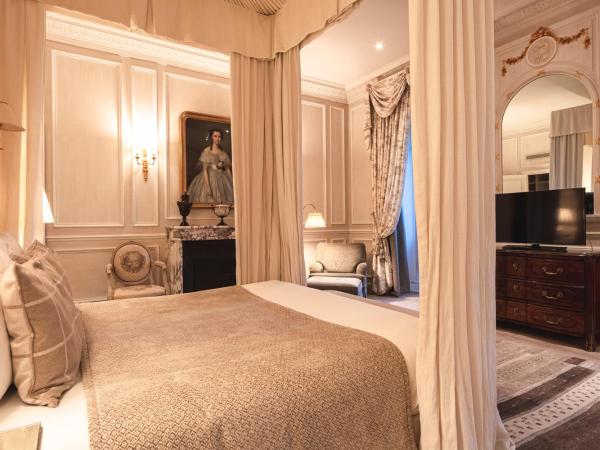 Domaine les Crayères : photo 7 de la chambre chambre prestige - château