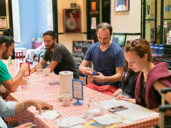 Onefam Centro : photo 9 de la chambre lit dans un dortoir femmes de 4 lits avec salle de bains privative
