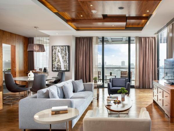 Radisson Blu Hotel Istanbul Asia : photo 3 de la chambre suite présidentielle avec terrasse - vue sur ville