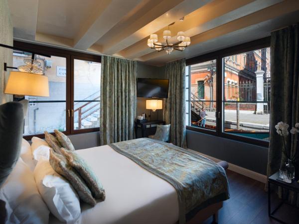 Palazzo Veneziano - Venice Collection : photo 8 de la chambre chambre double deluxe - vue sur canal