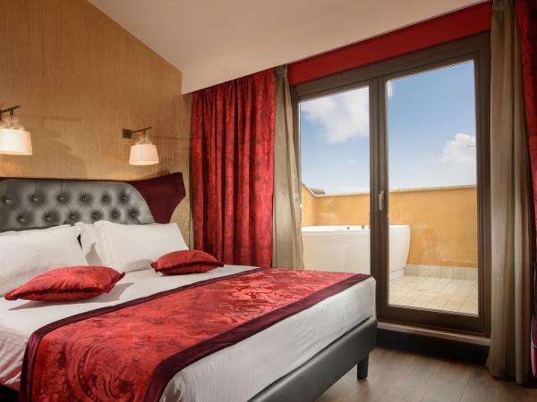 Palazzo Veneziano - Venice Collection : photo 10 de la chambre hébergement double panoramique avec jacuzzi extérieur