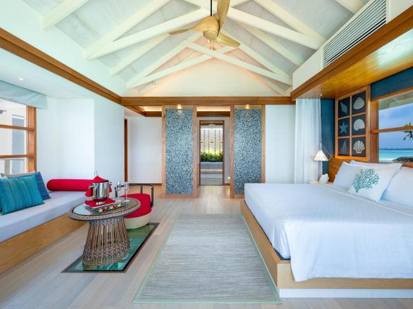 OBLU SELECT Lobigili - Premium All-Inclusive with Free Transfers : photo 5 de la chambre villa sur l'eau