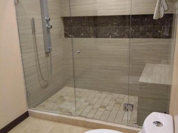 Radisson Hotel Tapatio Guadalajara : photo 5 de la chambre chambre 2 lits queen-size - non-fumeurs