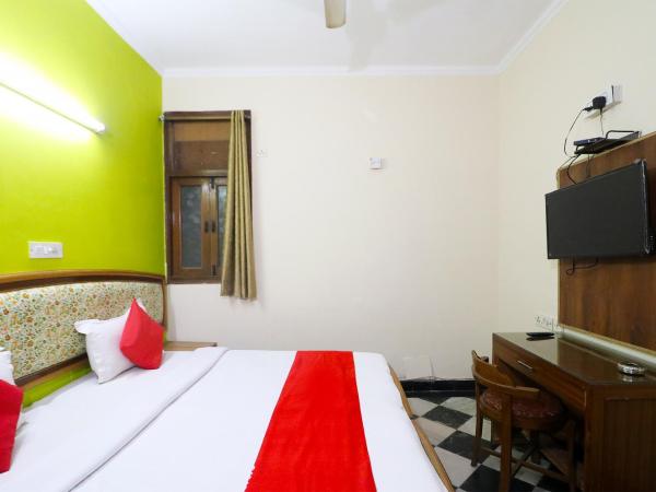 Hotel Westend Holiday Home 5 mint from Nizamuddin Railway Station : photo 7 de la chambre chambre double standard