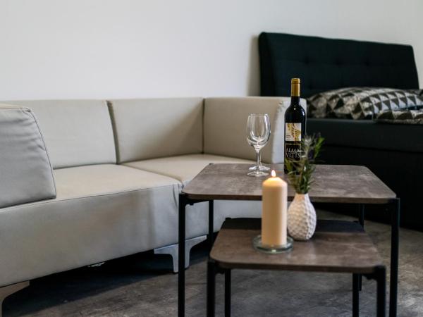 Apartmány Venuše : photo 1 de la chambre chambre double avec salle de bains privative