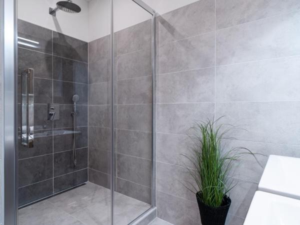 Apartmány Venuše : photo 6 de la chambre suite deluxe avec lit king-size