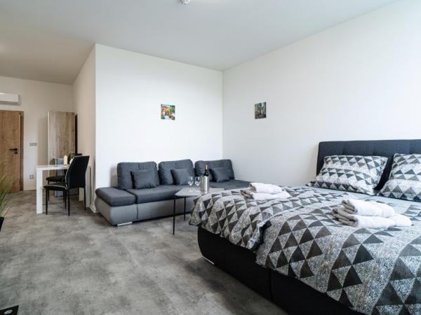 Apartmány Venuše : photo 2 de la chambre suite deluxe avec lit king-size