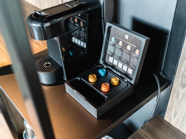 Onderwijshotel De Rooi Pannen Eindhoven : photo 8 de la chambre suite deluxe avec lit king-size