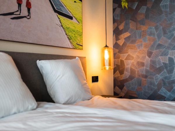 Onderwijshotel De Rooi Pannen Eindhoven : photo 1 de la chambre chambre lit king-size deluxe