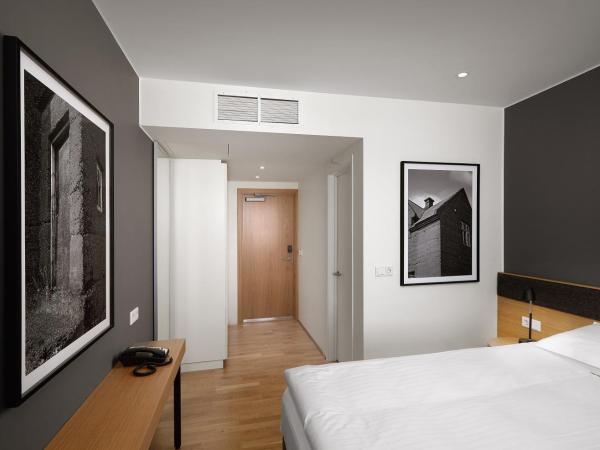 Reykjavik Natura - Berjaya Iceland Hotels : photo 4 de la chambre chambre triple