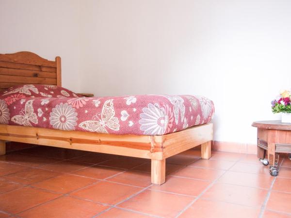 Hotel Rincón Poblano : photo 3 de la chambre chambre triple basique