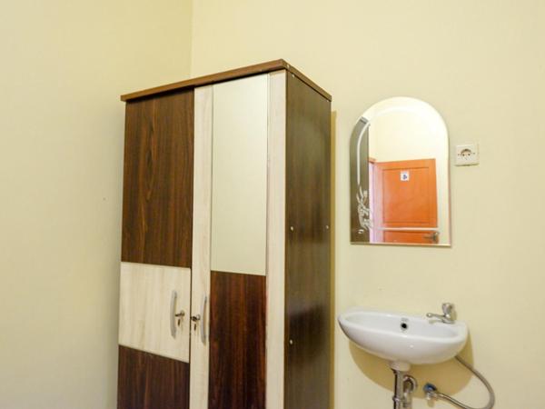 RedDoorz near Sleman City Hall 3 : photo 5 de la chambre chambre double standard