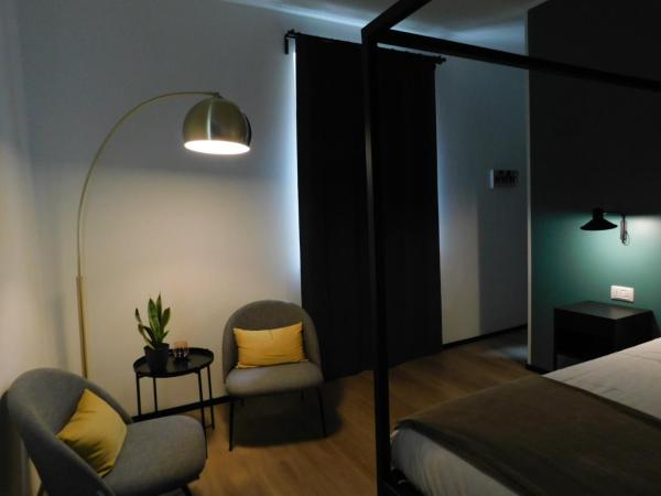 Piumaviola Beds & Apartments : photo 6 de la chambre suite avec jacuzzi
