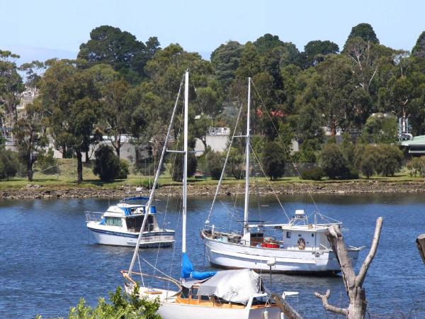 Waterfront Lodge Motel : photo 5 de la chambre chambre double – vue sur lac