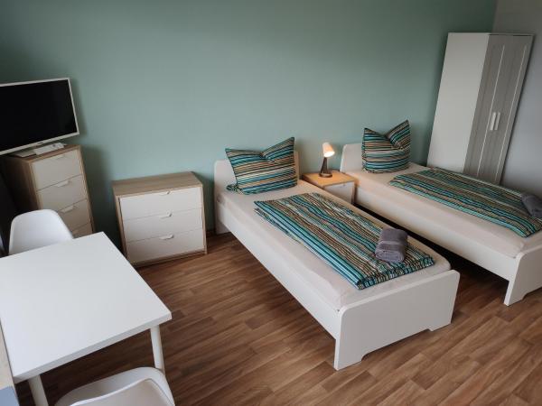 HOME at FRIENDS - City - Zu Hause bei Freunden : photo 3 de la chambre appartement en duplex