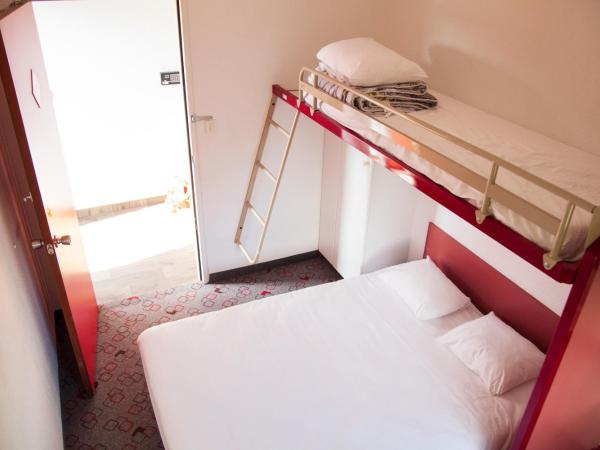 Class'eco Charleroi : photo 1 de la chambre chambre double - accessible aux personnes à mobilité réduite