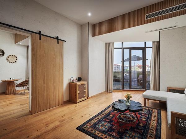 Shanghai Pudong Airport Moonlo Hotel - Pet Friendly : photo 8 de la chambre suite - vue sur rivière