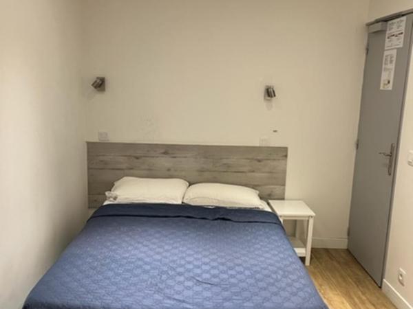 Hotel Luna Park : photo 1 de la chambre chambre double avec salle de bains commune