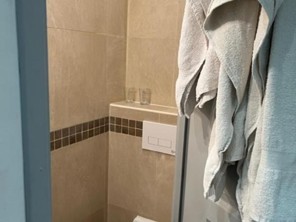 Hotel Luna Park : photo 3 de la chambre chambre double avec salle de bains commune