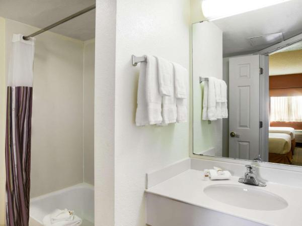 La Quinta Inn by Wyndham Austin Capitol / Downtown : photo 3 de la chambre chambre 2 lits doubles