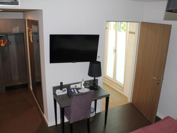 Arena an der Friedberger Warte : photo 5 de la chambre chambre double - accessible aux personnes à mobilité réduite