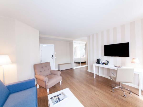 NH Geneva City : photo 5 de la chambre suite junior