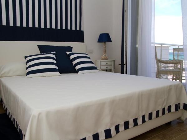 Hotel Nautilus : photo 6 de la chambre chambre double ou lits jumeaux - vue sur mer