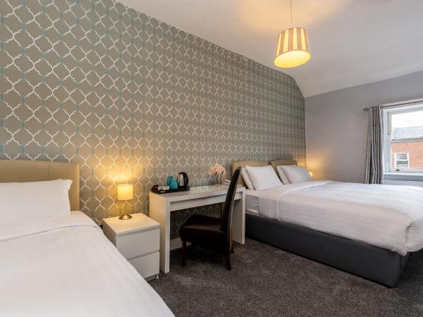 Clifden House by Nina : photo 1 de la chambre chambre triple