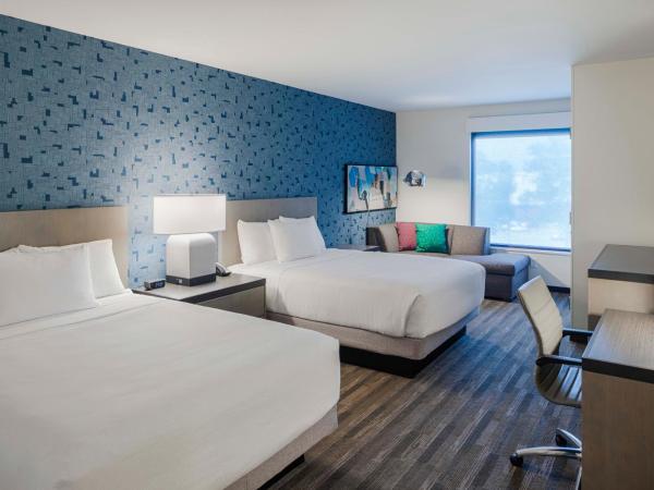 Hyatt House Columbus OSU Short North : photo 4 de la chambre den room with two queen beds