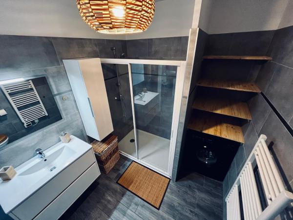 Casa Petra SALGA : photo 6 de la chambre chambre lit king-size - vue sur montagne