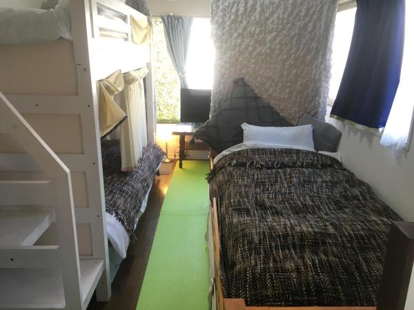 Wagyu hostel nedoko : photo 1 de la chambre lit superposé dans dortoir pour femmes