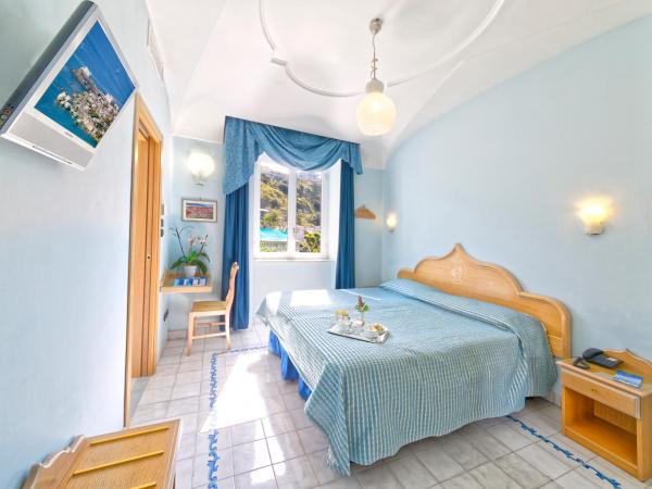 Hotel Punta Imperatore : photo 1 de la chambre chambre double