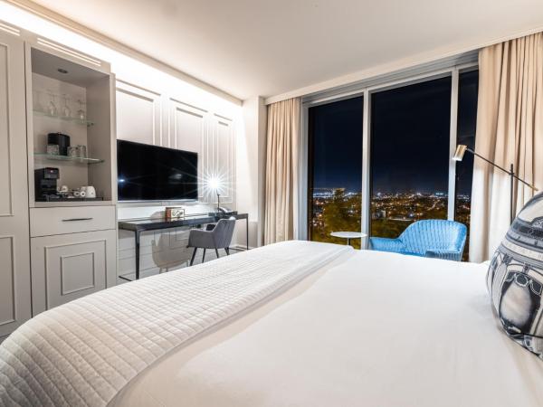 Le Capitole Hotel : photo 2 de la chambre chambre lit king-size