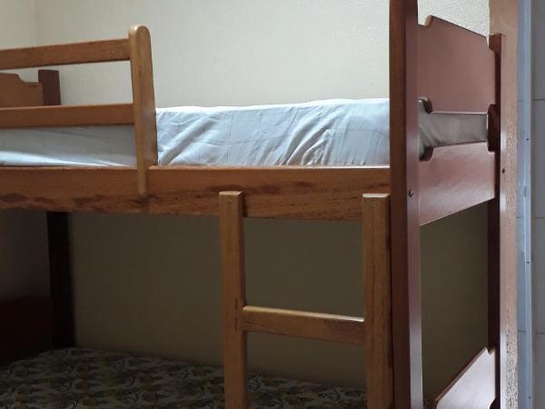 Pousada Restaurante Sol de Liz : photo 2 de la chambre chambre quadruple avec salle de bains