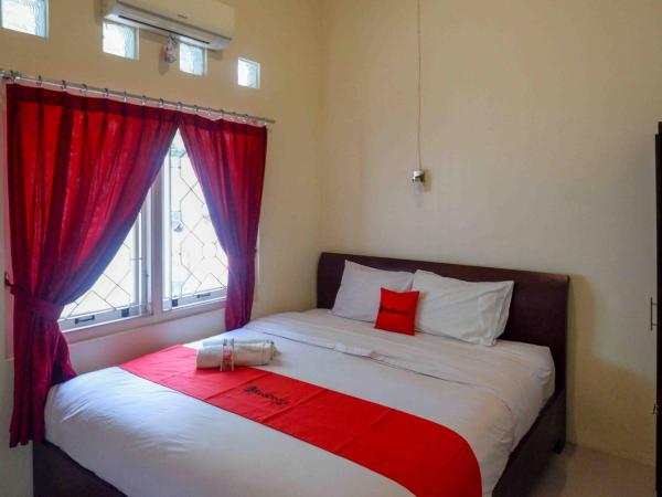 RedDoorz near Institut Pertanian Yogyakarta : photo 3 de la chambre chambre double