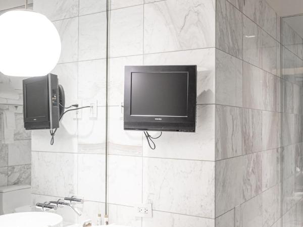 StripViewSuites Two-Bedroom Conjoined Suite at Palms Place : photo 5 de la chambre two-bedroom - strip view open balcony