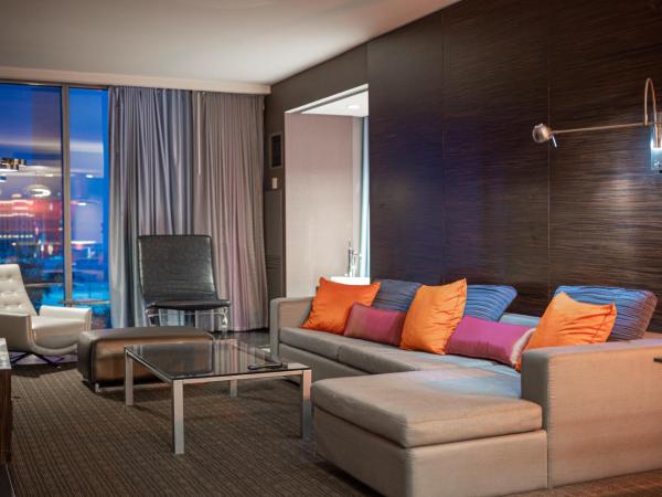 StripViewSuites Two-Bedroom Conjoined Suite at Palms Place : photo 1 de la chambre two-bedroom - strip view open balcony