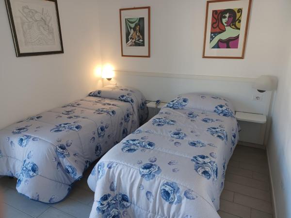 Hotel Costa : photo 4 de la chambre chambre lits jumeaux