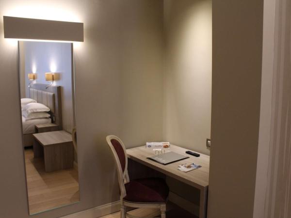 Best Western Hotel Moderno Verdi : photo 5 de la chambre chambre quadruple confort