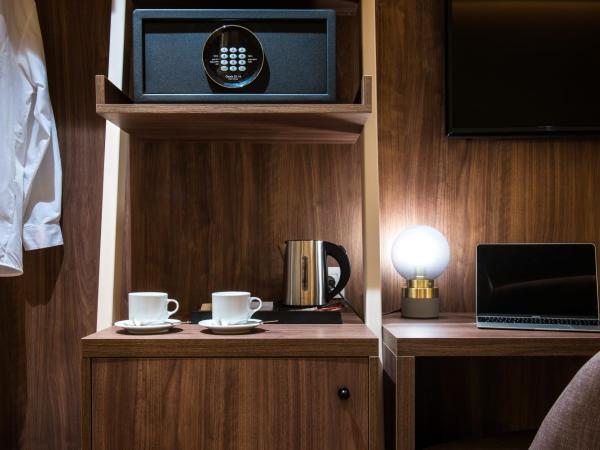 Metropole Urban Hotel : photo 3 de la chambre chambre standard avec vue sur la ville