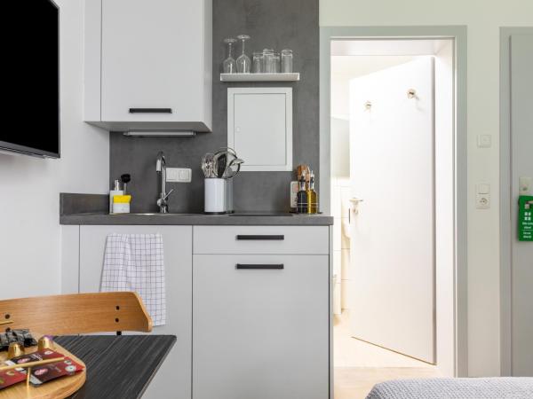 limehome Hannover Bleichenstraße - Digital Access : photo 7 de la chambre single suite s (ground floor)