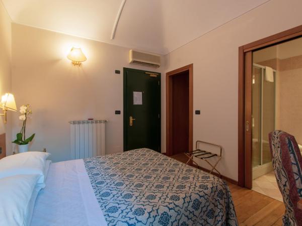 Hotel Bologna : photo 1 de la chambre chambre double Économique