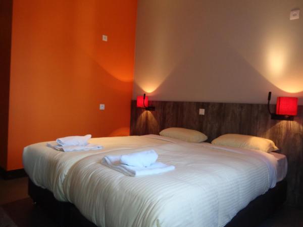 Brxxl 5 City Centre Hostel : photo 7 de la chambre chambre double avec salle de bains privative