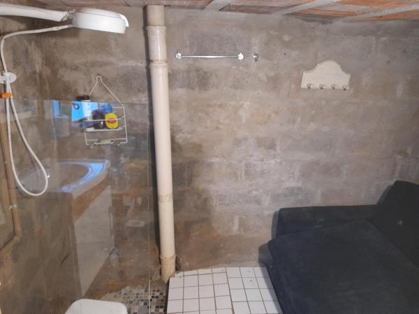 ACBH - Adega Café Brasil Hospedagem : photo 8 de la chambre petite chambre double