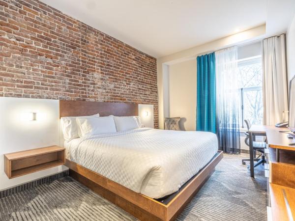 Hôtel Manoir Vieux-Québec : photo 2 de la chambre chambre lit king-size deluxe