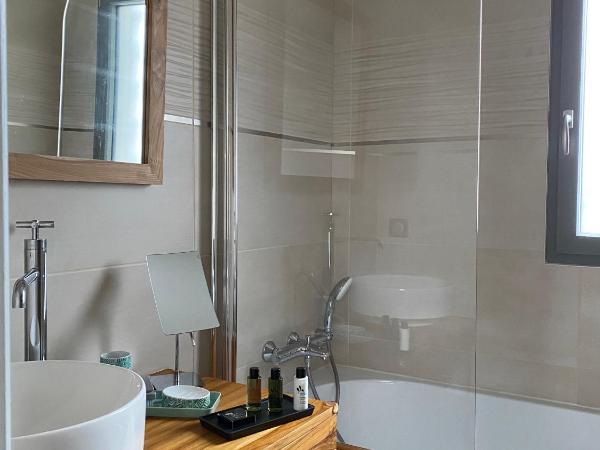 VILLA MADY : photo 4 de la chambre chambre double deluxe avec baignoire