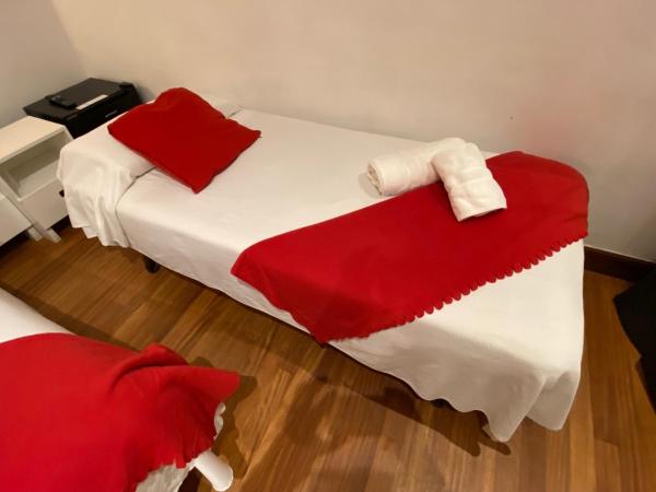 Pensión Koxka Bi : photo 7 de la chambre chambre double ou lits jumeaux