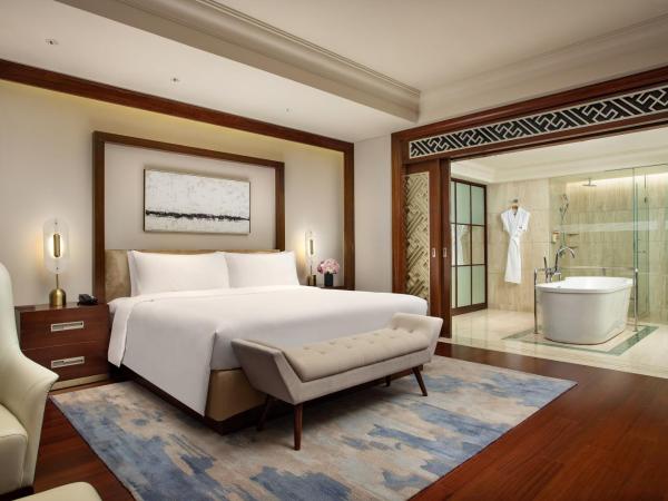 Crowne Plaza Shanghai Fudan, an IHG Hotel : photo 1 de la chambre chancellor king suite