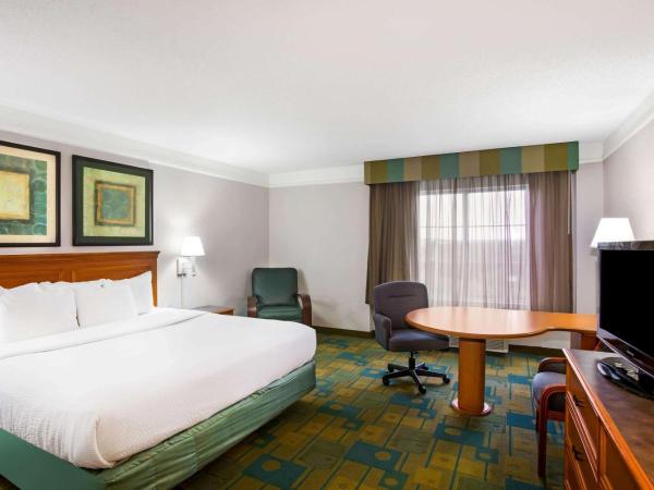 La Quinta by Wyndham Austin Southwest : photo 6 de la chambre chambre lit king-size